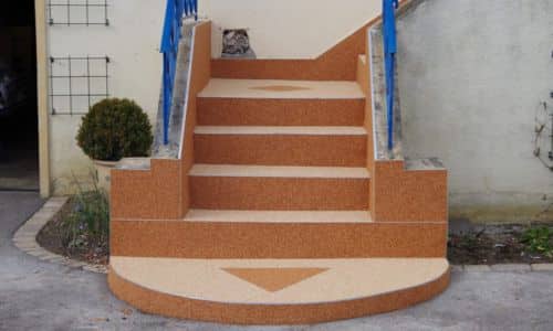 moquette-de-marbre-pour-escalier-exterieur-revetement-de-sol-durable